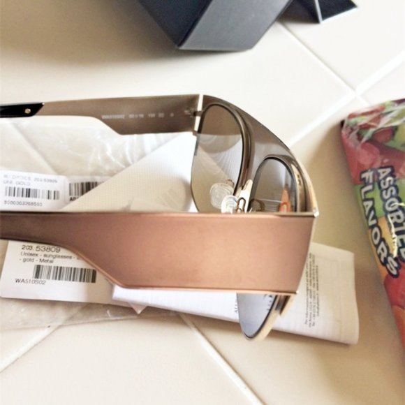 ill.i Optics by Will.I.Am unisex gold metal gold mirrored lens large sunglasses - Picture 4 of 9